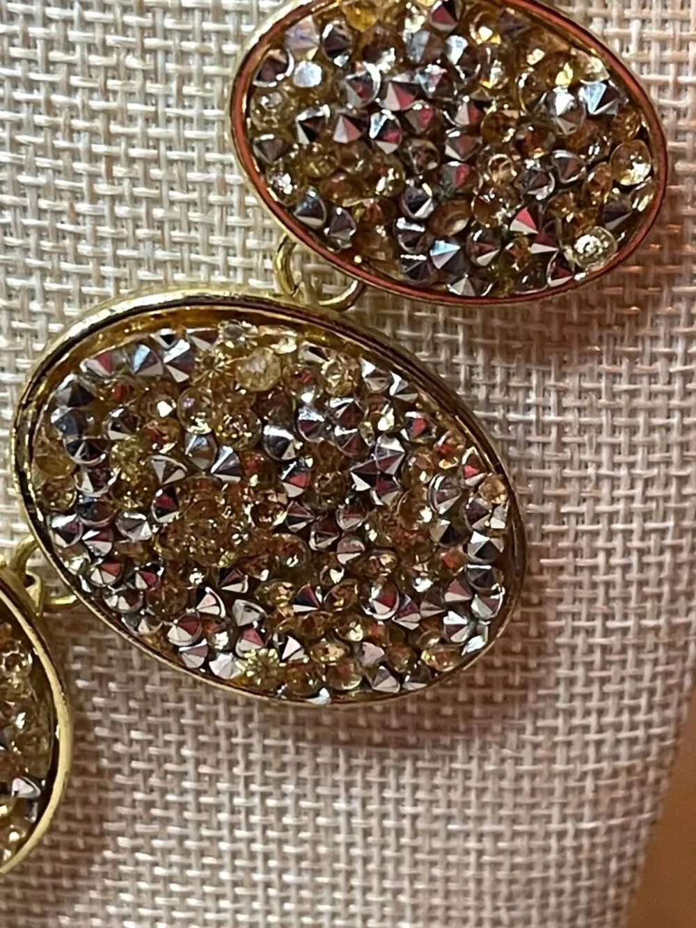 Vintage Y2K Gold Tone Crystal Encrusted Oval Bib Statement Necklace